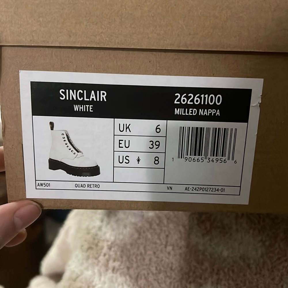 Dr martens size 8 Sinclair Milled Napa Leather Platforms